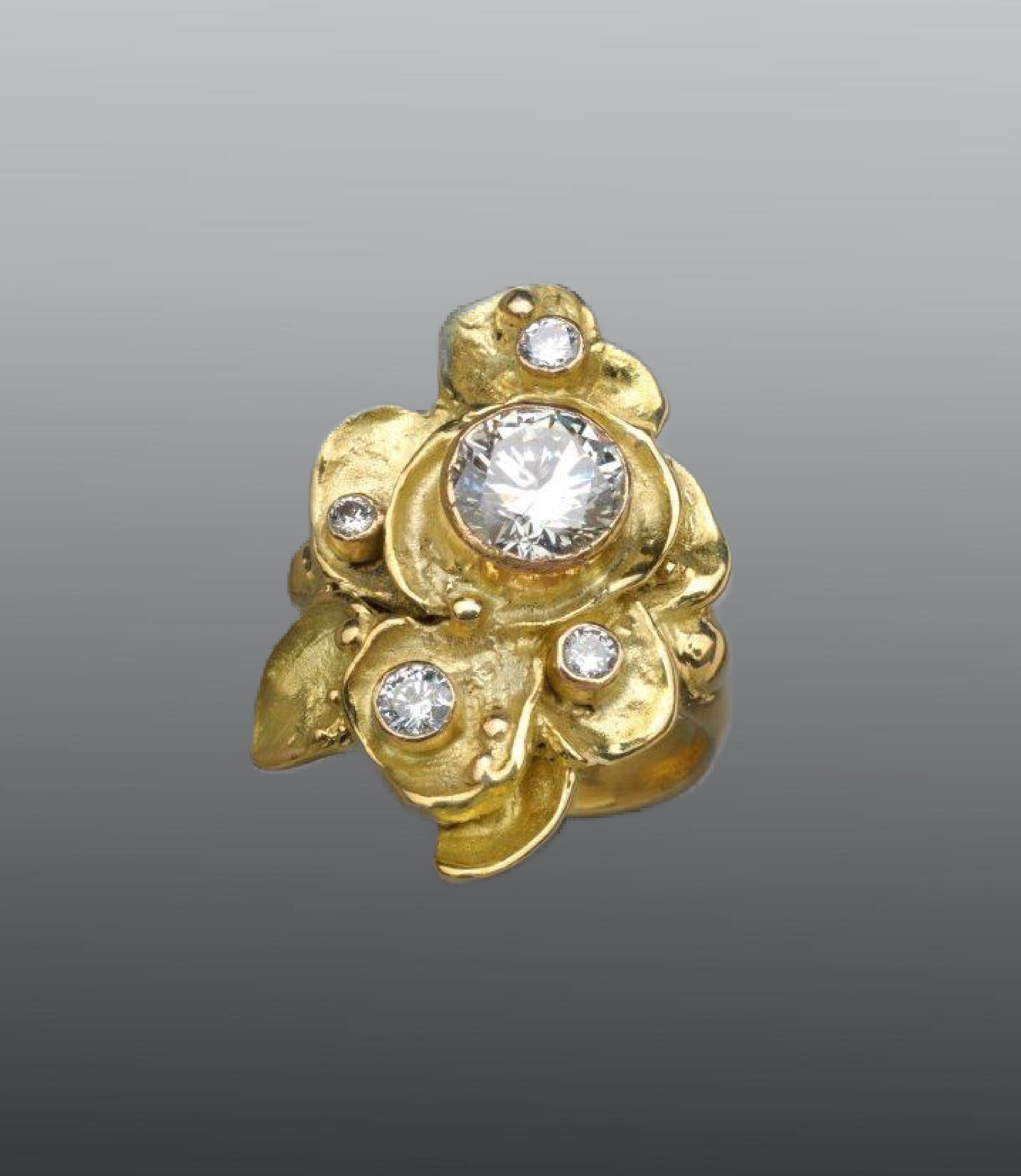 (Custom ring) 18ky Petal Collection ring with round, brilliant diamonds